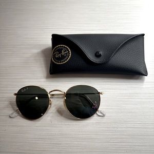 polarized raybans in perfect condition